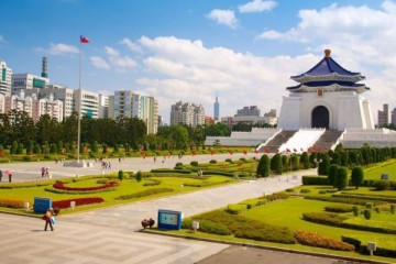 ĐÀI BẮC - PHỐ CỔ THẬP PHẦN – ĐÀI TRUNG