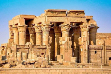 THAM QUAN QUẦN THỂ KOM OMBO - ĐỀN SOBEK
